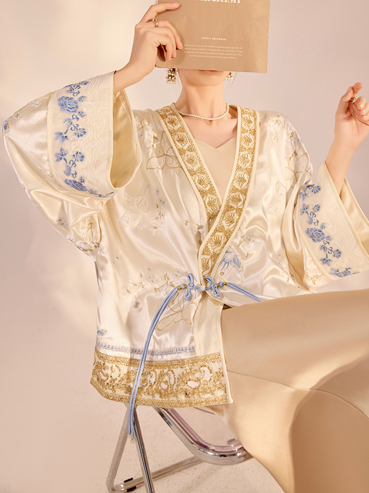 Jaqueta Feminina de Luxo com B - Embroidery Jacket avaliação e preço