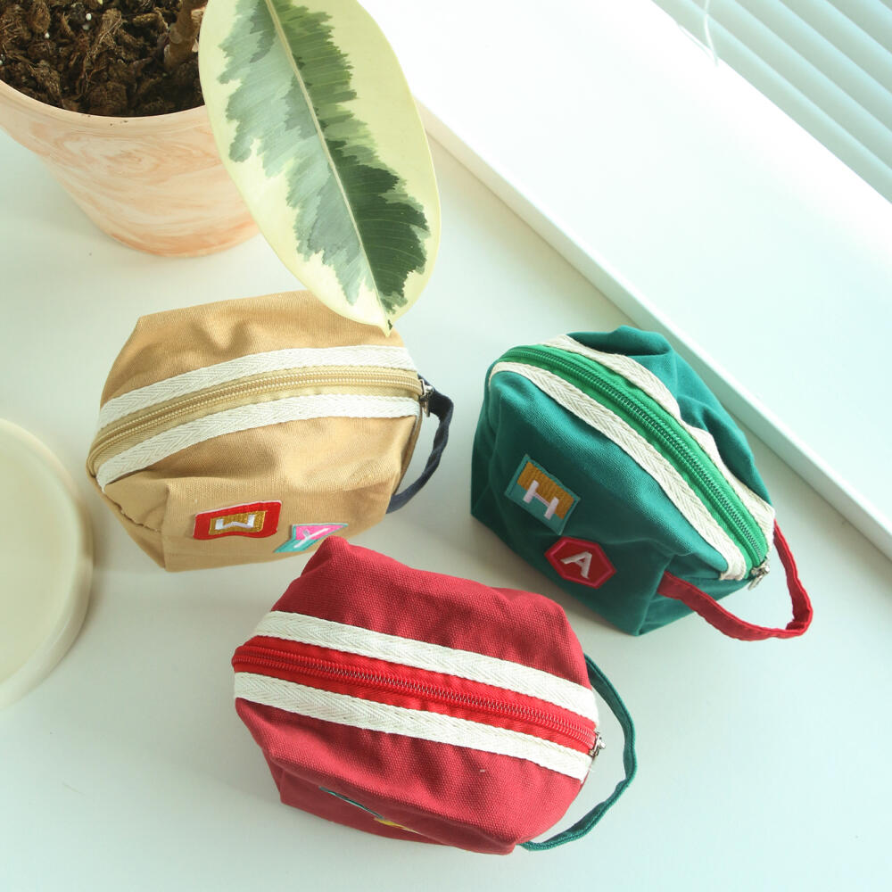 Bolsa Mini de Lona com Zíper P - Embroidery Alphabet avaliação e preço