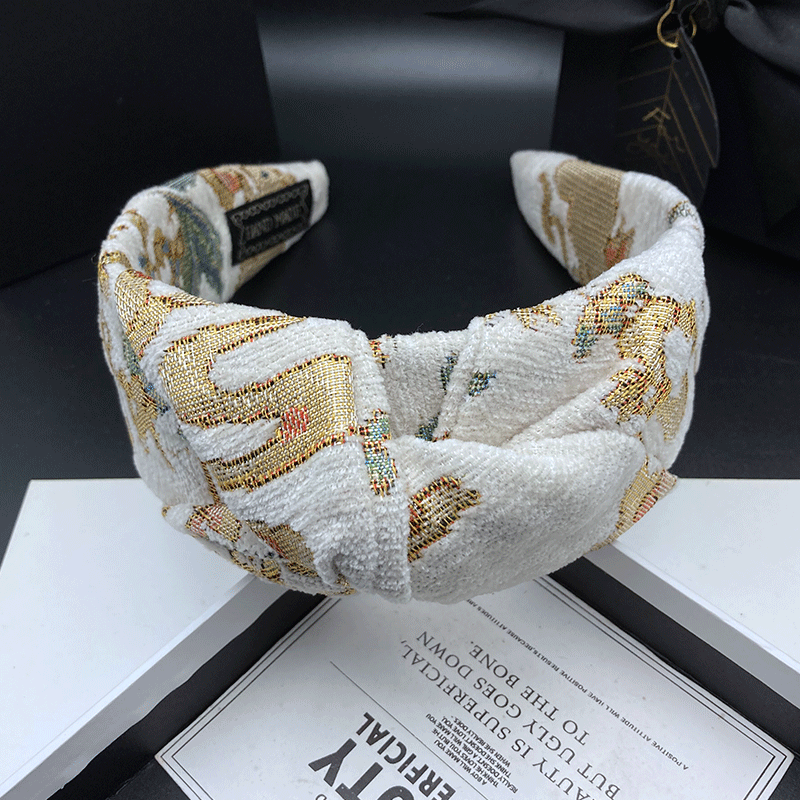 Tiara Feminina Elegante com Bo - Embroidery Zone avaliação e preço