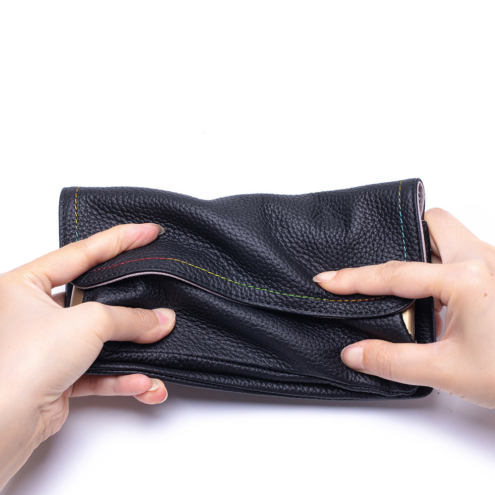 Bolsa de Ombro em Couro Genuín - Embroidery Wallet avaliação e preço