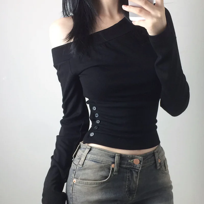 Camiseta Vintage Y2K com Botõe - Embroidery Tshirt avaliação e preço