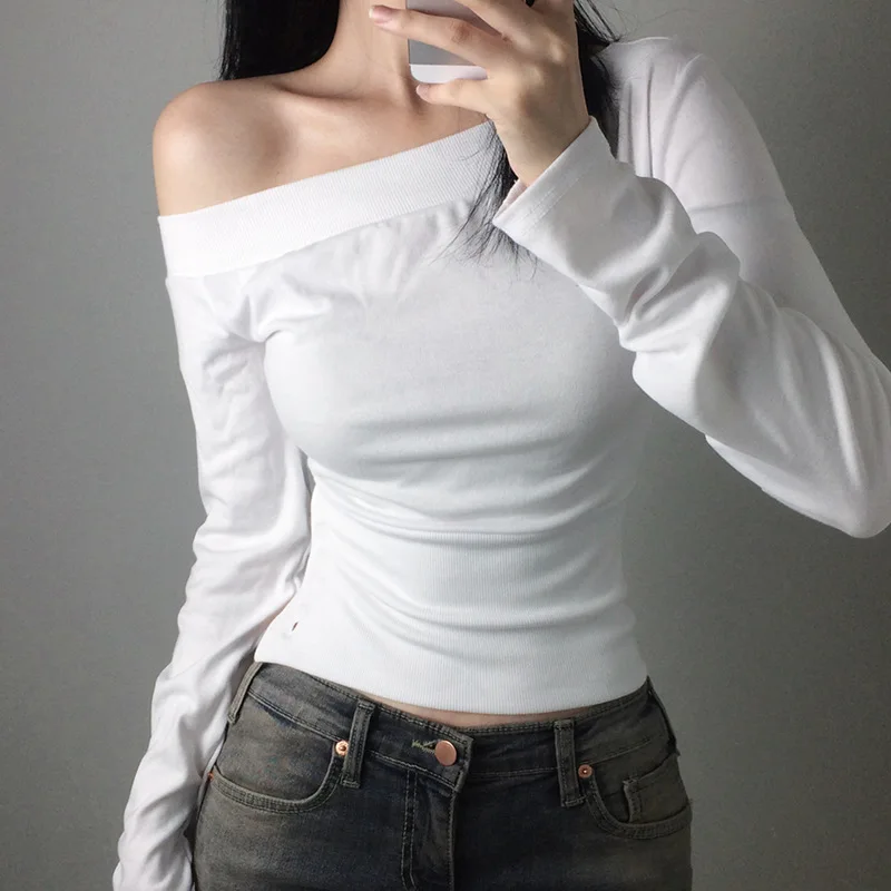 Camiseta Vintage Y2K com Botõe - Embroidery Tshirt avaliação e preço