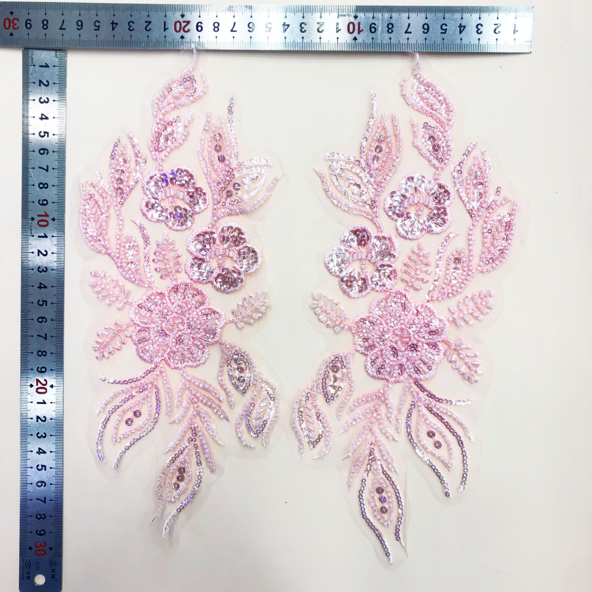 Guarnição de tecido de renda b - Embroidery Gradient avaliação e preço