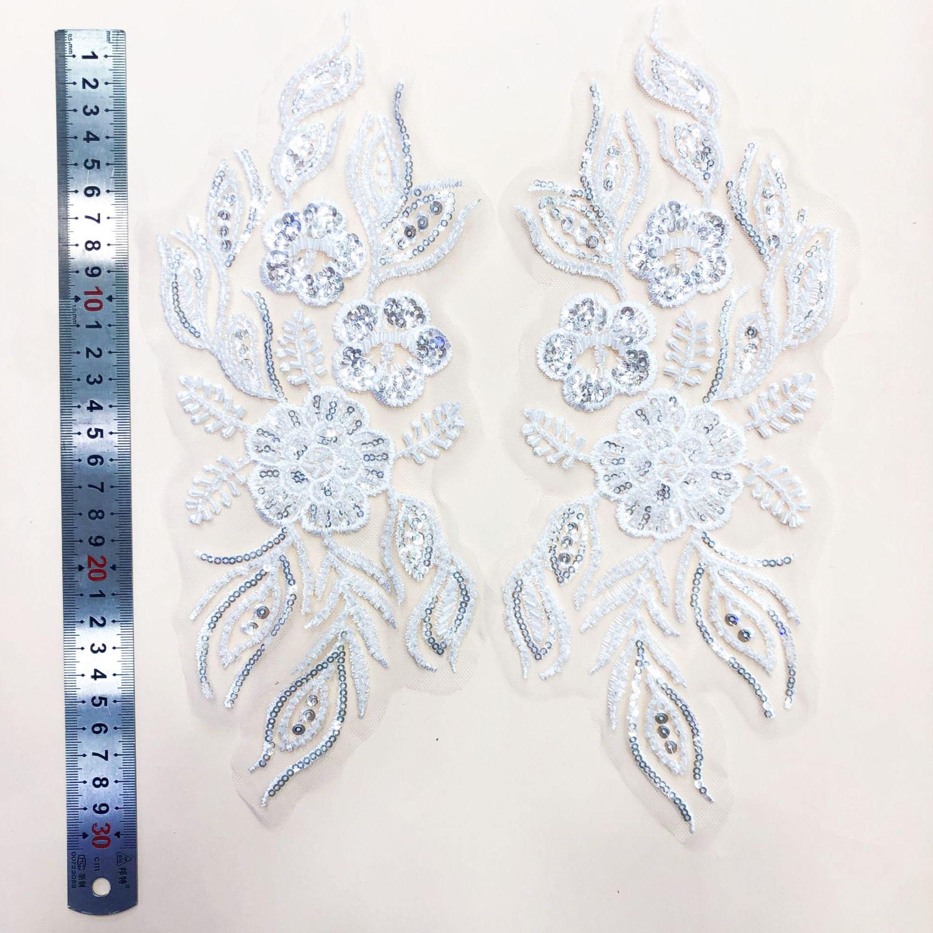 Guarnição de tecido de renda b - Embroidery Gradient avaliação e preço